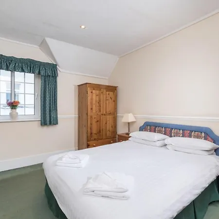 Derwent Manor Apartament