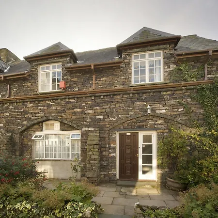 Derwent Manor *